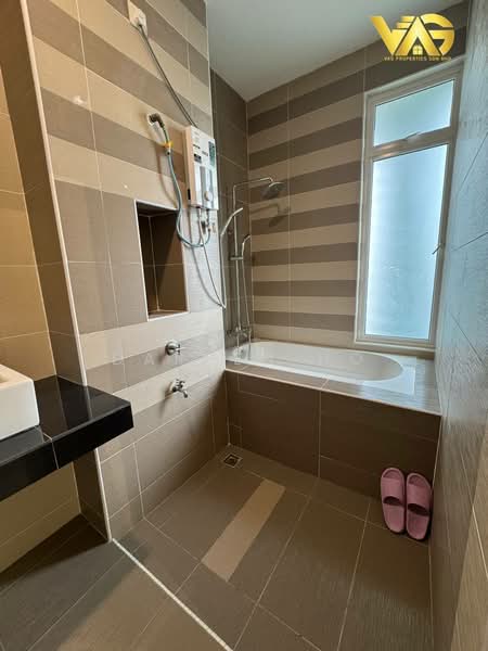 Semi-Detached House for Sale in Taman Dato Onn (Johor Bahru) - Darren Ho - Bathroom - PropertyGuru.com.my