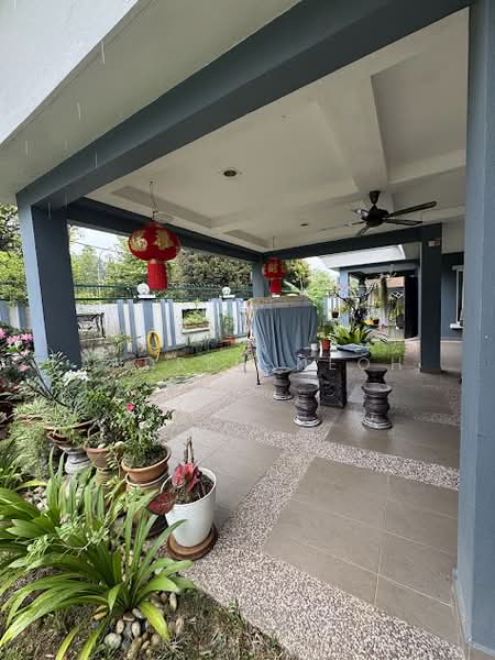 Rumah Teres 2 Tingkat untuk Dijual di Bandar Putra Permai (Seri Kembangan) - Andrew Neoh - Exterior - PropertyGuru.com.my