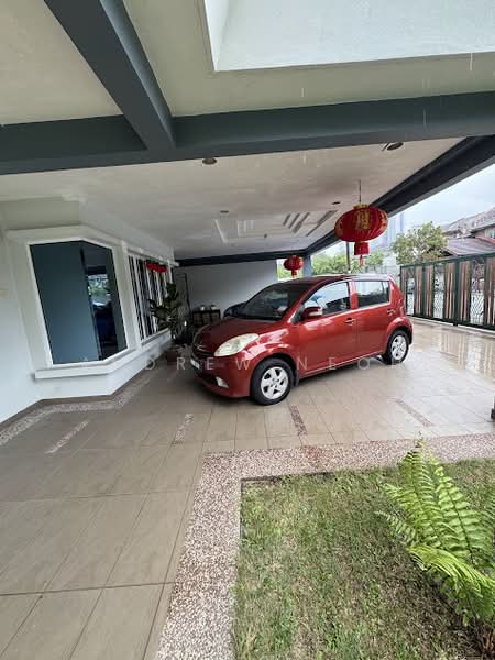 Rumah Teres 2 Tingkat untuk Dijual di Bandar Putra Permai (Seri Kembangan) - Andrew Neoh - Exterior - PropertyGuru.com.my