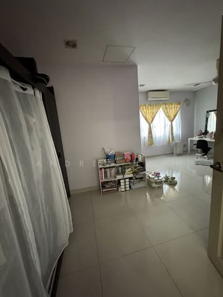 Rumah Teres 2 Tingkat untuk Dijual di Bandar Putra Permai (Seri Kembangan) - Andrew Neoh - Interior - PropertyGuru.com.my