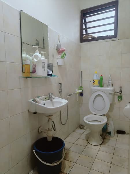 2-storey Terraced House for Sale in Alam Damai (Cheras) - Anna H - Bathroom - PropertyGuru.com.my