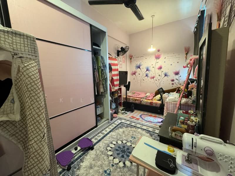 Condominium for Sale at Serin Residency - Kelvin Pook - Bedroom - PropertyGuru.com.my