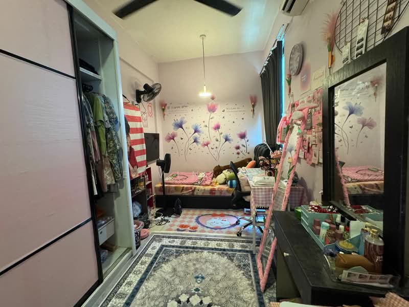 Condominium for Sale at Serin Residency - Kelvin Pook - Bedroom - PropertyGuru.com.my