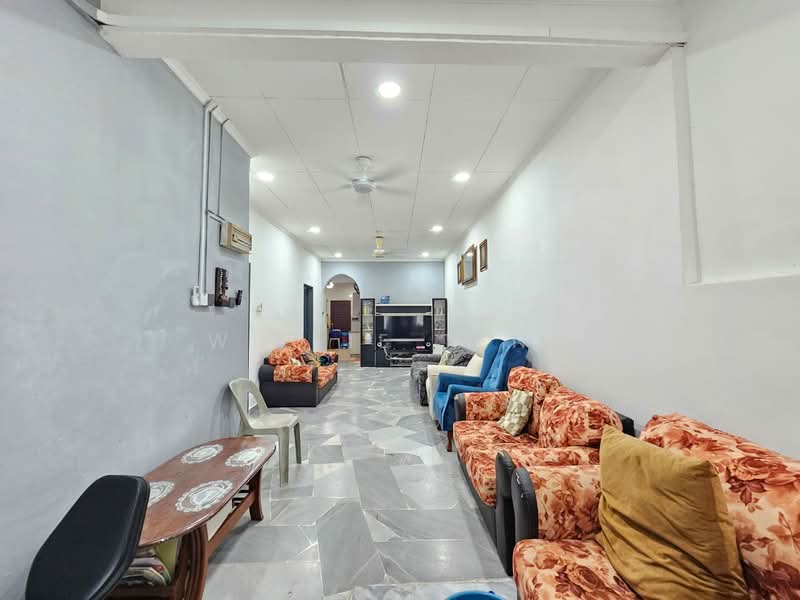 1-storey Terraced House for Sale in Bandar Tun Hussein Onn (Cheras) - Willie Teng - Living Room - PropertyGuru.com.my