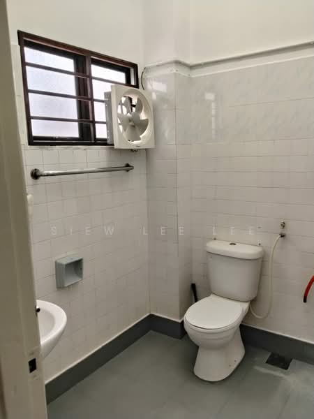 2-storey Terraced House for Sale in Petaling Jaya (Selangor) - Siew Lee Lee - Bathroom - PropertyGuru.com.my