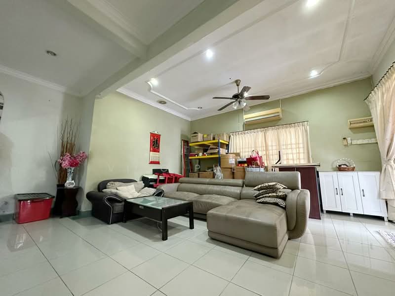 1-storey Terraced House for Sale in Ayer Keroh (Melaka) - Vinc Pheng - Living Room - PropertyGuru.com.my