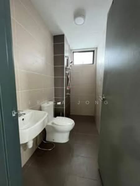 Service Residence for Rent at Marina Residence - Erica Jong - Bathroom - PropertyGuru.com.my