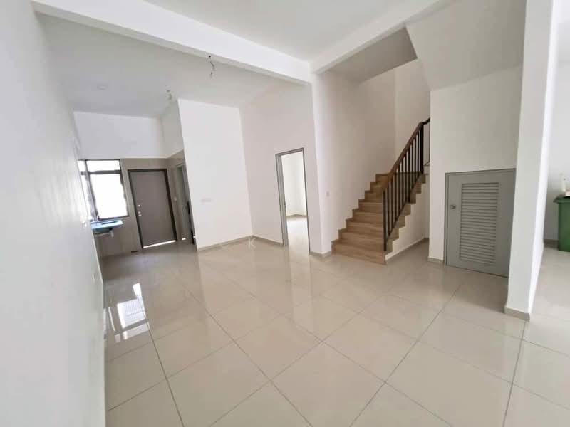 Rumah Teres 2 Tingkat untuk Dijual di Bandar Tun Hussein Onn (Cheras) - CK Ng - Living Room - PropertyGuru.com.my