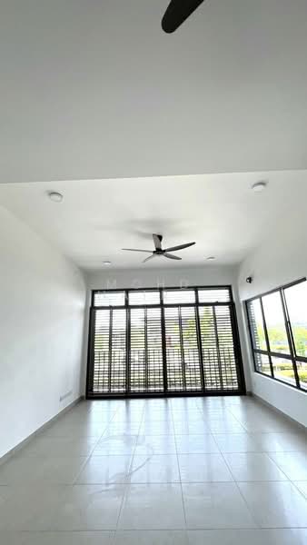 Rumah Teres untuk Dijual di Cyberjaya (Selangor) - Mohd Khairul Amadi Mohd Yusoff - Living Room - PropertyGuru.com.my