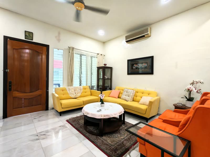 Bungalow for Sale in Seksyen 5 (Petaling Jaya) - Jonathan Raj - Living Room - PropertyGuru.com.my