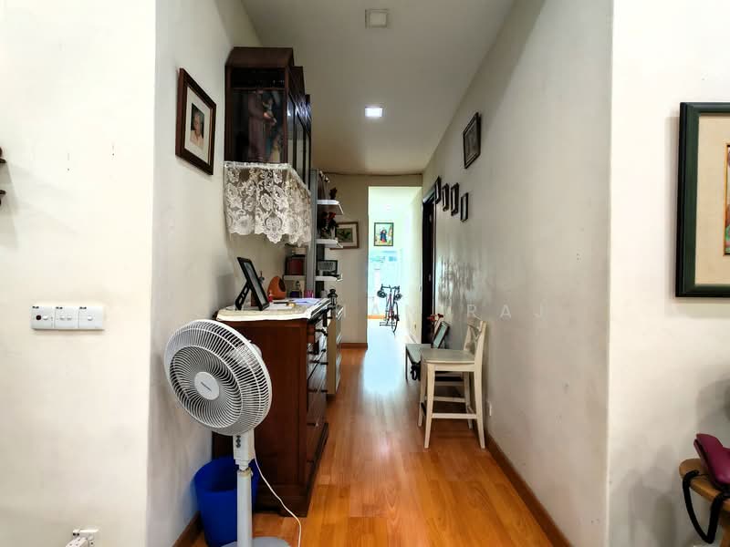 Bungalow for Sale in Seksyen 5 (Petaling Jaya) - Jonathan Raj - Corridor - PropertyGuru.com.my