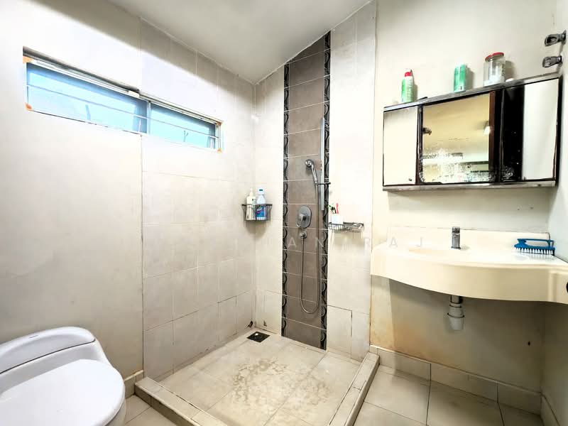 Bungalow for Sale in Seksyen 5 (Petaling Jaya) - Jonathan Raj - PropertyGuru.com.my