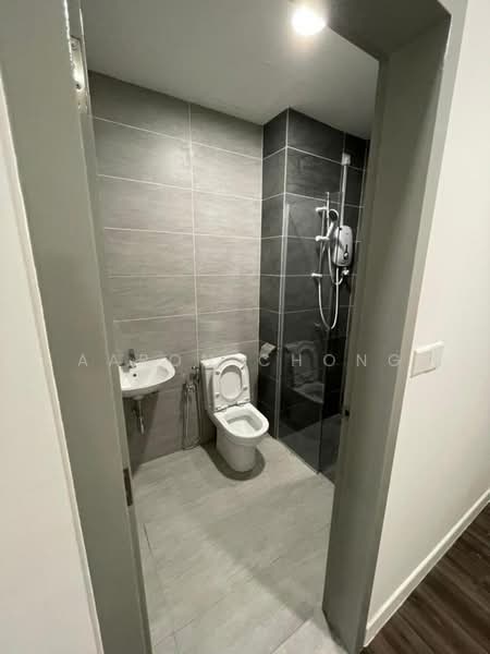 Service Residence for Sale at Utropolis Urbano - Aaron Chong - Bathroom - PropertyGuru.com.my