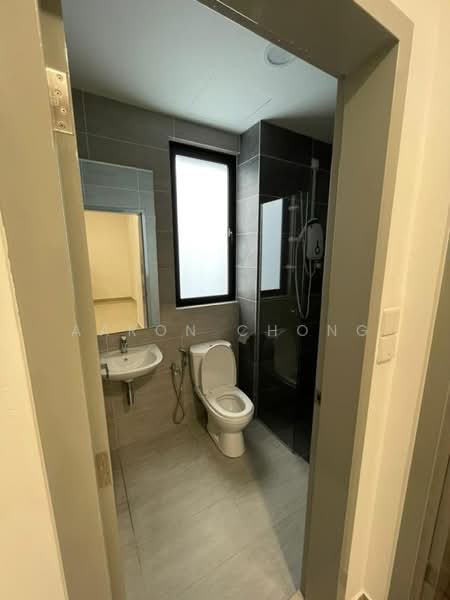 Service Residence for Sale at Utropolis Urbano - Aaron Chong - Bathroom - PropertyGuru.com.my