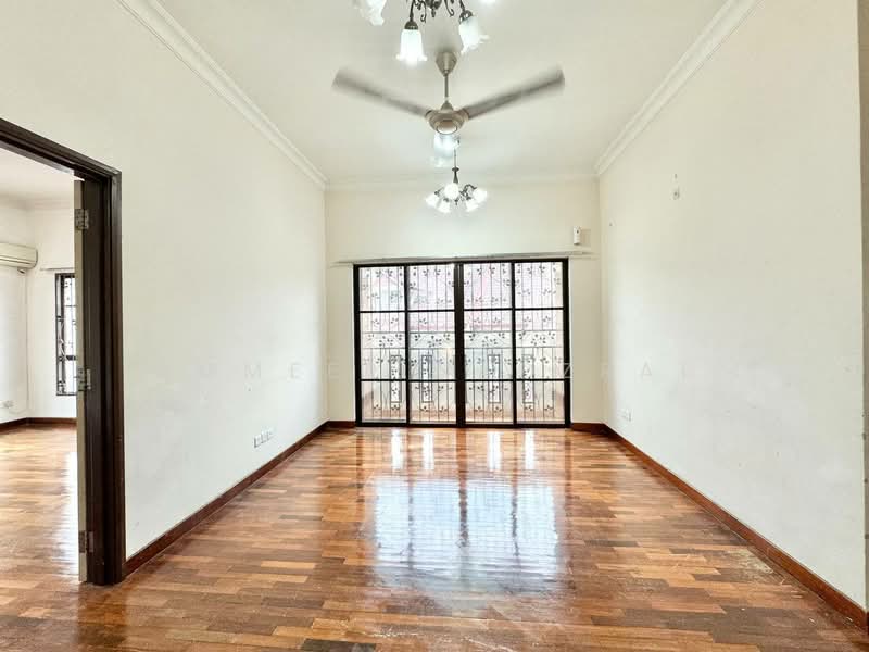 Rumah Teres 2.5 Tingkat untuk Dijual di Putrajaya (Putrajaya) - Ammeer Nadzrai - Living Room - PropertyGuru.com.my