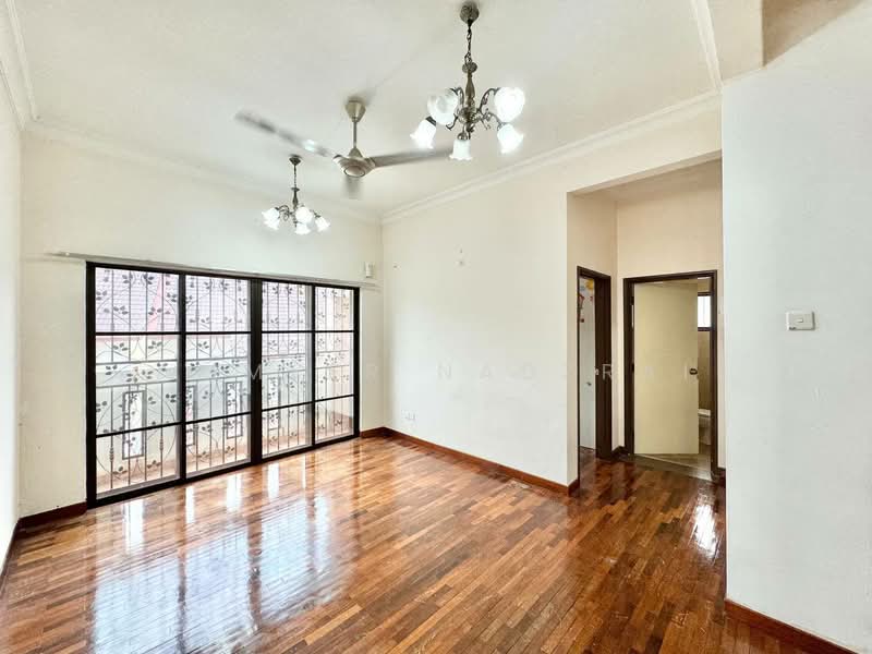 Rumah Teres 2.5 Tingkat untuk Dijual di Putrajaya (Putrajaya) - Ammeer Nadzrai - Living Room - PropertyGuru.com.my