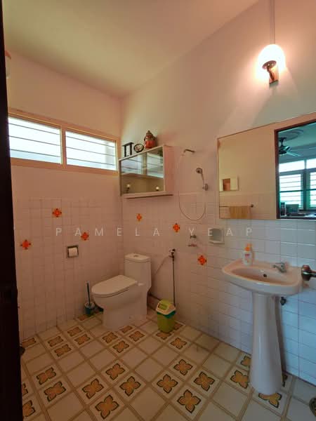 Rumah Banglo untuk Dijual di Gelugor (Penang) - Pamela Yeap - Bathroom - PropertyGuru.com.my