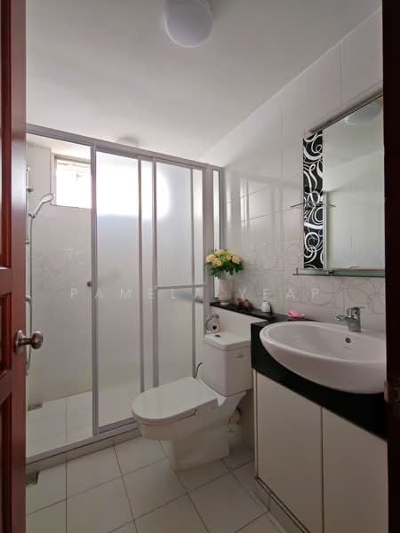 Rumah Banglo untuk Dijual di Gelugor (Penang) - Pamela Yeap - Bathroom - PropertyGuru.com.my
