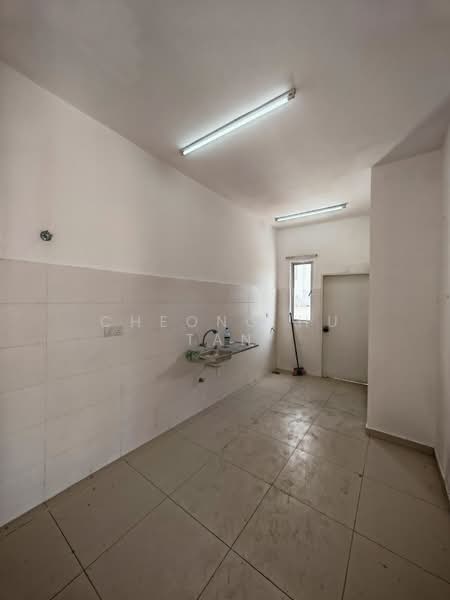Terraced House for Sale in Seremban (Negeri Sembilan) - Cheong Hu Tan - Kitchen - PropertyGuru.com.my