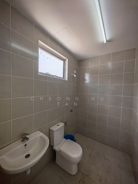 Terraced House for Sale in Seremban (Negeri Sembilan) - Cheong Hu Tan - Bathroom - PropertyGuru.com.my