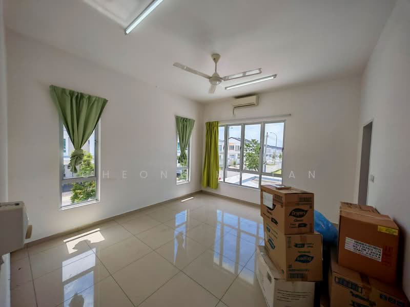 Terraced House for Sale in Seremban (Negeri Sembilan) - Cheong Hu Tan - Living Room - PropertyGuru.com.my