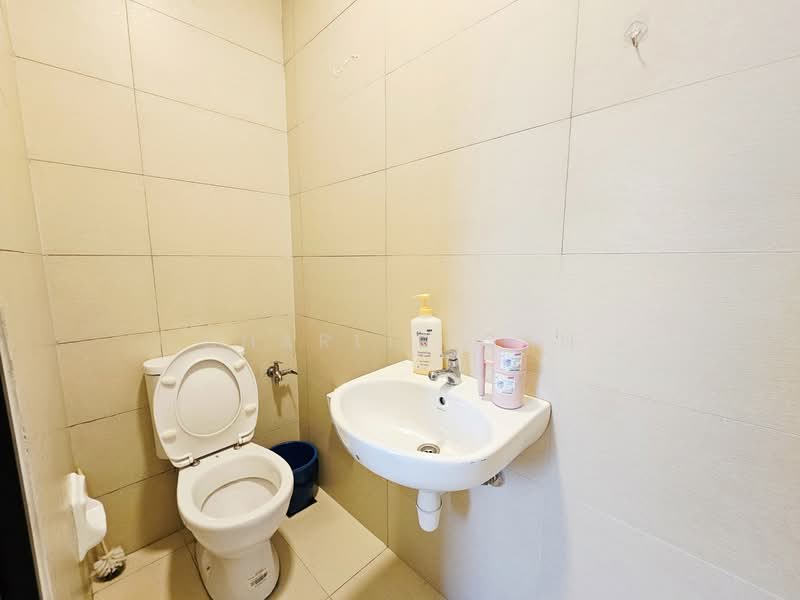 Semi-Detached House for Rent in Bandar Tropicana Aman (Telok Panglima Garang) - Charlie Gan - Bathroom - PropertyGuru.com.my