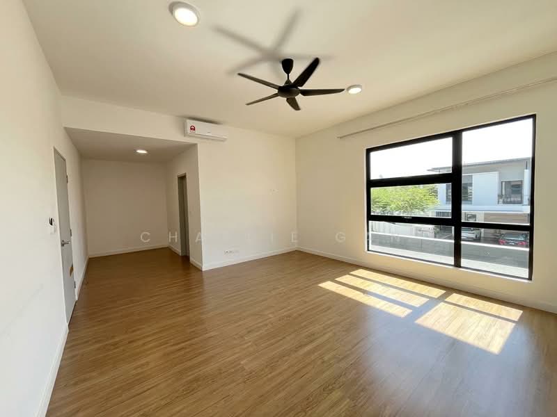 Semi-Detached House for Rent in Bandar Tropicana Aman (Telok Panglima Garang) - Charlie Gan - Living Room - PropertyGuru.com.my