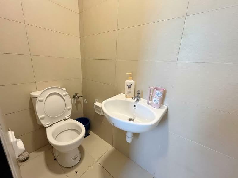 Semi-Detached House for Rent in Bandar Tropicana Aman (Telok Panglima Garang) - Charlie Gan - Bathroom - PropertyGuru.com.my