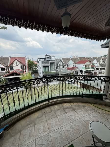 3-storey Terraced House for Sale in Taman Setiawangsa (Setiawangsa) - Alvin Sow - Balcony - PropertyGuru.com.my