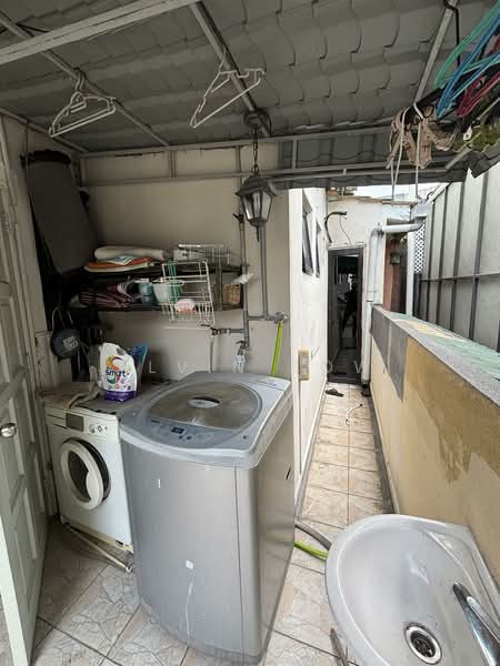 3-storey Terraced House for Sale in Taman Setiawangsa (Setiawangsa) - Alvin Sow - Exterior - PropertyGuru.com.my