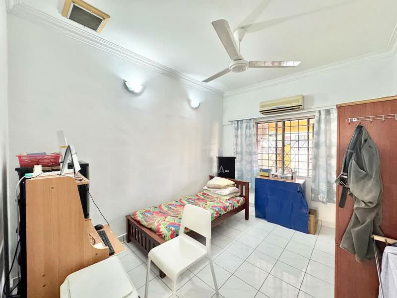 1-storey Terraced House for Sale in Taman Melawati (Ulu Kelang) - Ammeer Nadzrai - Bedroom - PropertyGuru.com.my