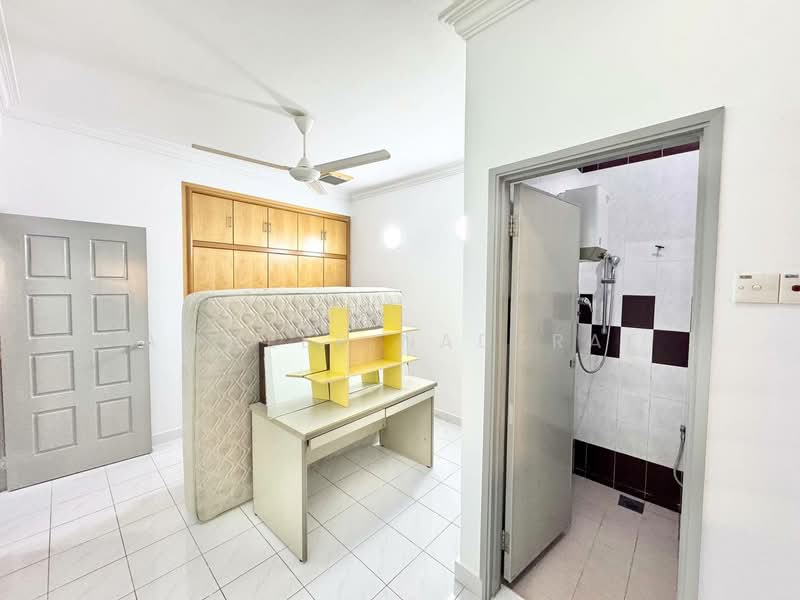 1-storey Terraced House for Sale in Taman Melawati (Ulu Kelang) - Ammeer Nadzrai - Bedroom - PropertyGuru.com.my