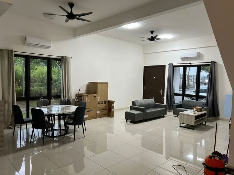 Townhouse for Rent in 16 Sierra (Puchong) - Samantha Chooi - Living Room - PropertyGuru.com.my