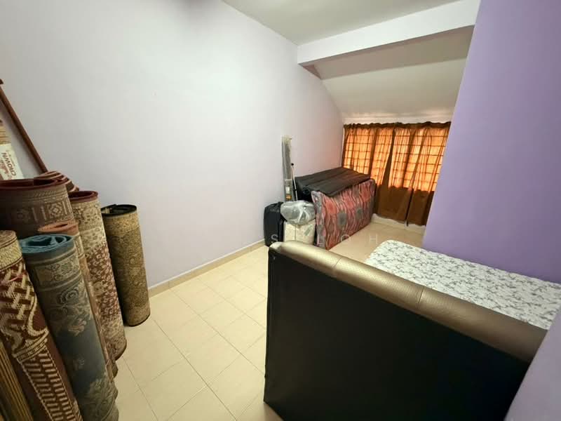 2-storey Terraced House for Sale in Bandar Putra Permai (Seri Kembangan) - Lucas Loh - Interior - PropertyGuru.com.my