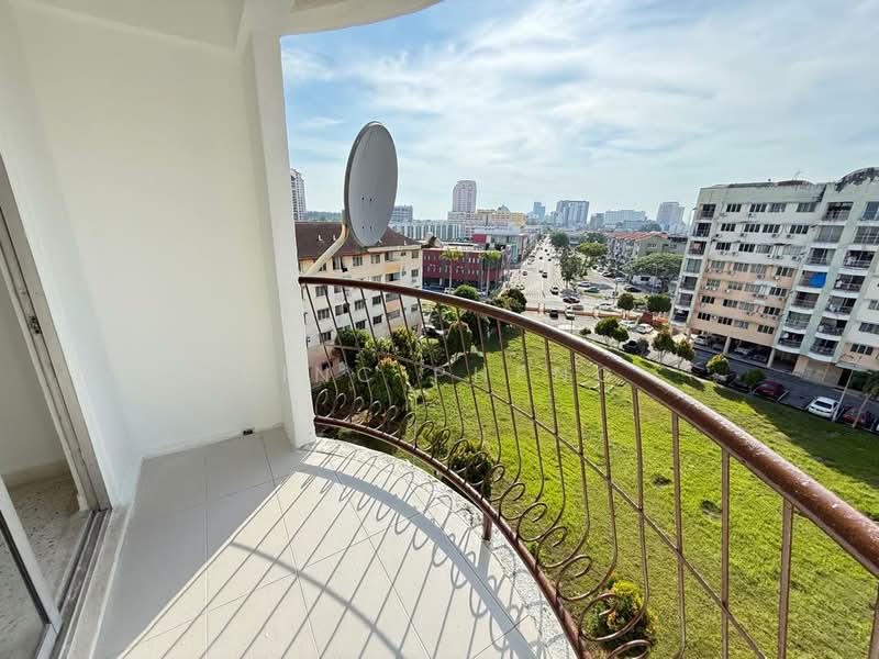 Apartment for Sale at Garden City - Vinc Pheng - Balcony - PropertyGuru.com.my