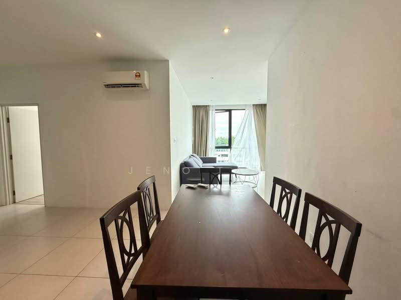 Kondominium untuk Disewa di Royal Richmond Gold - Jeno Tan - Living Room - PropertyGuru.com.my