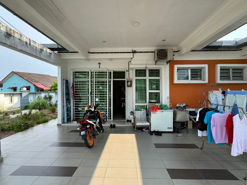 Rumah Teres 1 Tingkat untuk Dijual di Kampung Baru Tanjung Minyak (Tanjong Minyak) - Vinc Pheng - Exterior - PropertyGuru.com.my