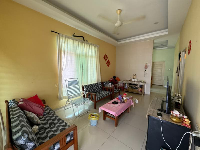 Rumah Teres 1 Tingkat untuk Dijual di Kampung Baru Tanjung Minyak (Tanjong Minyak) - Vinc Pheng - Living Room - PropertyGuru.com.my