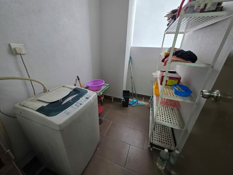 Service Residence for Rent at Astetica Residences - Renetta Jau - Yard - PropertyGuru.com.my