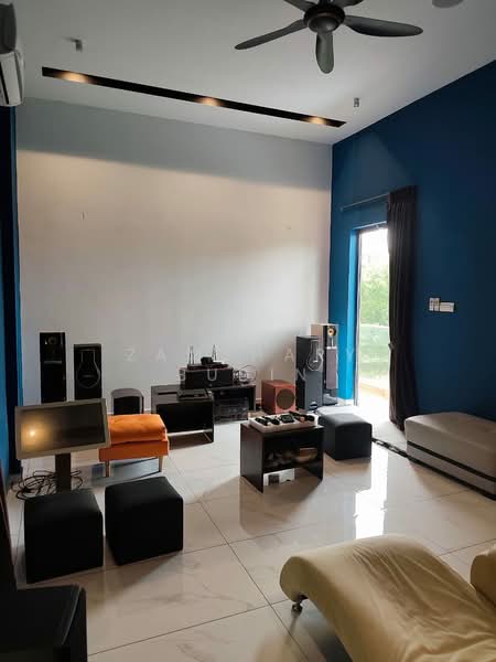 Rumah Banglo untuk Dijual di Nilai (Negeri Sembilan) - Zamshary Budin - Living Room - PropertyGuru.com.my