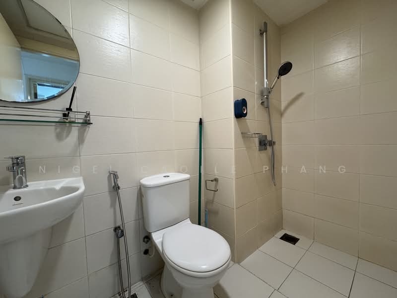 Servis Apartment untuk Disewa di Solaris Dutamas - Nigel Caoile Phang - Bathroom - PropertyGuru.com.my