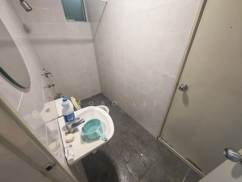 Rumah Teres 3-Tingkat untuk Dijual di Puchong (Selangor) - Bobo Lee - Bathroom - PropertyGuru.com.my