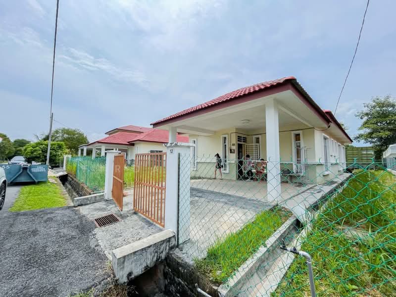 Bungalow for Sale in Mahkota Hills (Lenggeng) - Firdaus Husin - PropertyGuru.com.my
