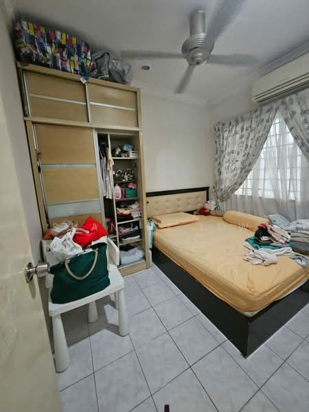 Pangsapuri untuk Dijual di Sri Cassia - Shanice Low - Bedroom - PropertyGuru.com.my