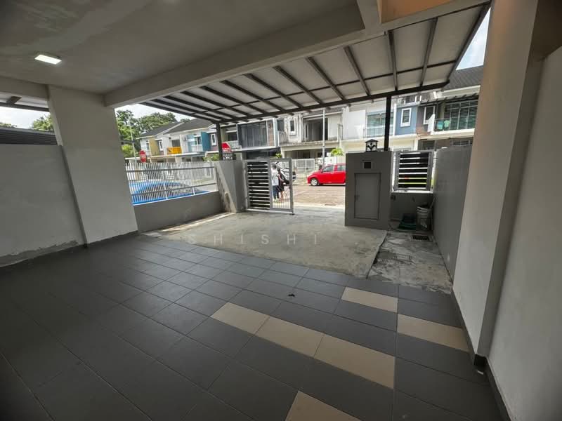 Rumah Teres 2 Tingkat untuk Dijual di Taman Damansara Aliff (Tampoi) - Shishi . - PropertyGuru.com.my