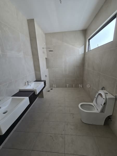 Cluster House for Sale in Austin Crest (Johor Bahru) - Jason Ting - Bathroom - PropertyGuru.com.my