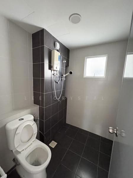 Apartment for Rent at D'Cerrum Apartment - Lee Crystal - Bathroom - PropertyGuru.com.my