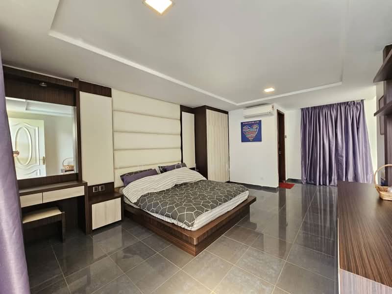 Bungalow for Sale in Country Heights (Kajang) - ChaoLim . - Bedroom - PropertyGuru.com.my