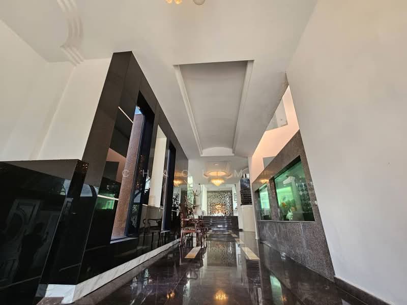 Bungalow for Sale in Country Heights (Kajang) - ChaoLim . - Lobby - PropertyGuru.com.my