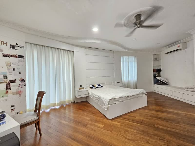 Bungalow for Sale in Country Heights (Kajang) - ChaoLim . - Bedroom - PropertyGuru.com.my